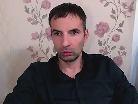 Snapshot of Leo_1617 chatting on 24, 10, 2025 Leo 1617 online show from 24, 10, 2025