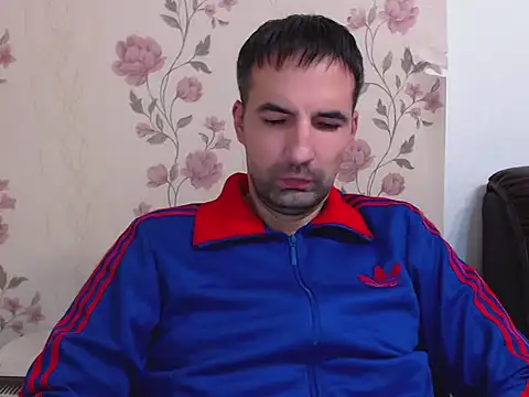 Snapshot of Leo_1617 chatting on 1, 12, 2025 Leo 1617 online show from 1, 12, 2025