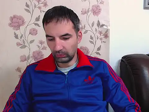 Snapshot of Leo_1617 chatting on 3, 12, 2025 Leo 1617 online show from 3, 12, 2025