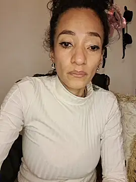 Snapshot of SamaraMartinez chatting on 25, 4, 2026 SamaraMartinez online show from 25, 4, 2026