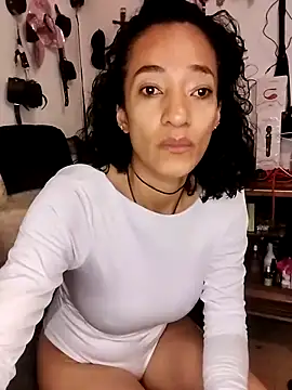 Snapshot of SamaraMartinez chatting on 7, 5, 2026 SamaraMartinez online show from 7, 5, 2026
