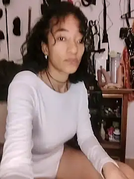 Snapshot of SamaraMartinez chatting on 10, 5, 2026 SamaraMartinez online show from 10, 5, 2026