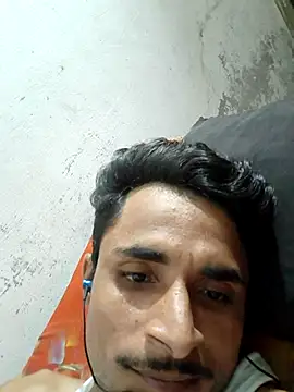 Snapshot of vkhotboy143 chatting on 5, 10, 2025 vkhotboy143 online show from 5, 10, 2025