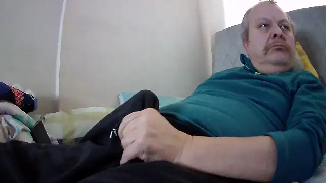 Snapshot of amylrmm1903 chatting on 19, 1, 2025 amylrmm1903 online show from 19, 1, 2025