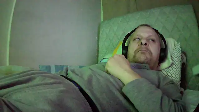 Snapshot of amylrmm1903 chatting on 22, 2, 2025 amylrmm1903 online show from 22, 2, 2025