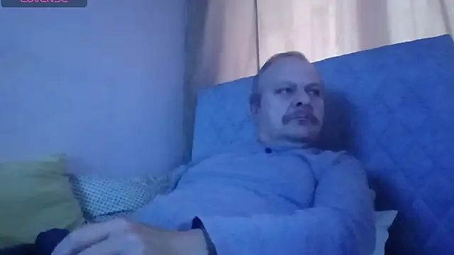 Snapshot of amylrmm1903 chatting on 11, 11, 2025 amylrmm1903 online show from 11, 11, 2025