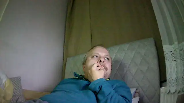 Snapshot of amylrmm1903 chatting on 30, 11, 2025 amylrmm1903 online show from 30, 11, 2025