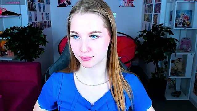 CuteMousee online show from 11, 1, 2025