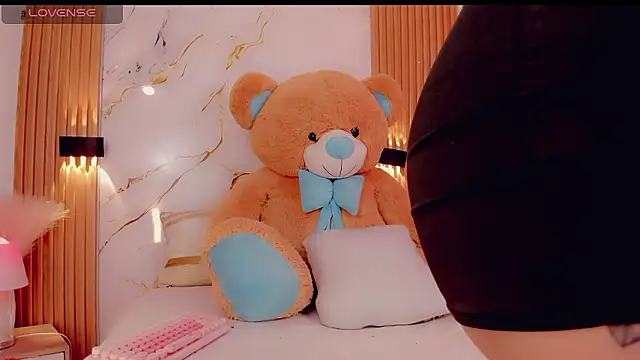 BrendaSquirtx online show from 18, 1, 2026