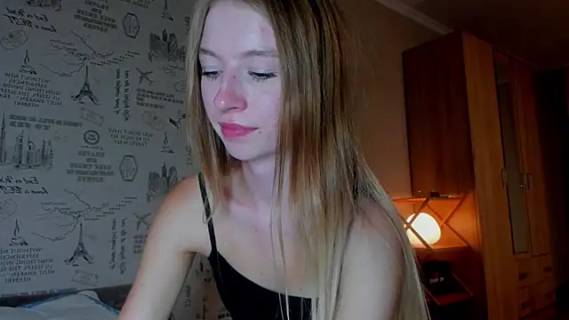 Snapshot of minidivaa_ chatting on 22, 9, 2025 minidivaa online show from 22, 9, 2025