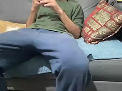 4small4inchlol online show from 17, 12, 2024