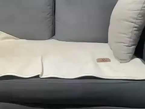 4small4inchlol online show from 21, 3, 2025