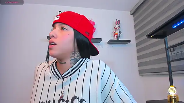 Gangster Girl online show from 17, 2, 2026