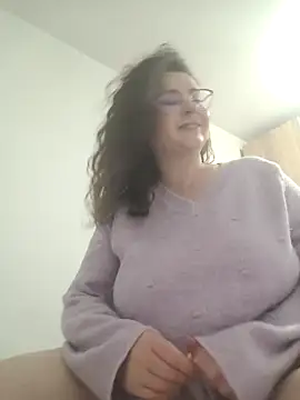 Snapshot of JESSYKA chatting on 8, 11, 2025 JESSYKA online show from 8, 11, 2025