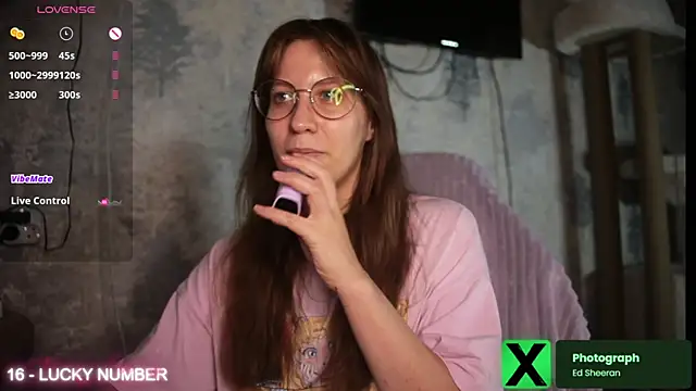 Snapshot of ms_allison_w chatting on 5, 11, 2025 ms allison w online show from 5, 11, 2025