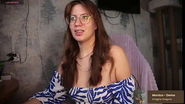 Snapshot of ms_allison_w chatting on 6, 11, 2025 ms allison w online show from 6, 11, 2025