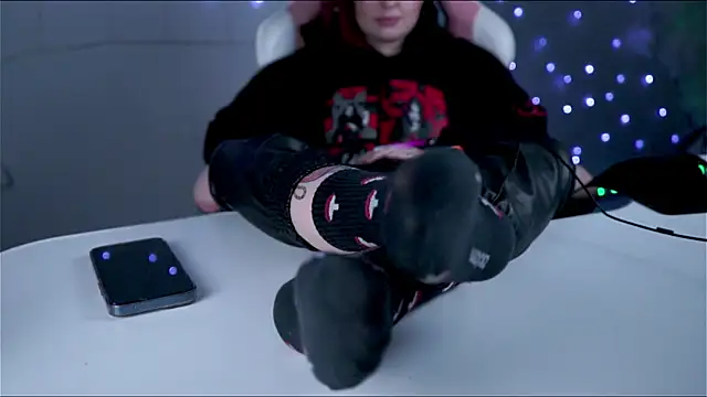 Lana  May online show from 13, 2, 2025