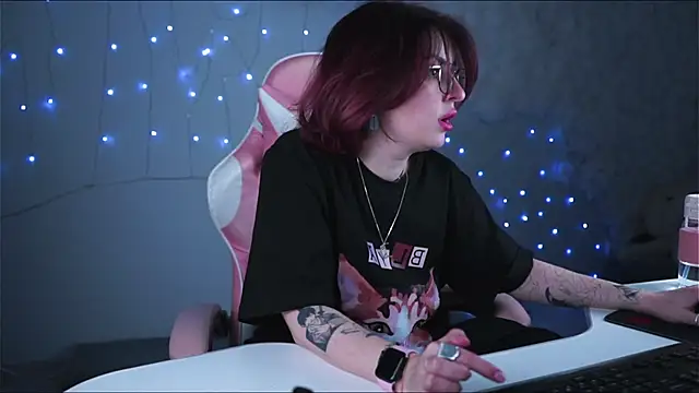 Lana  May online show from 1, 3, 2025