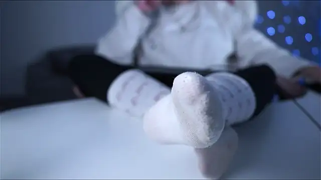 Lana  May online show from 9, 3, 2025