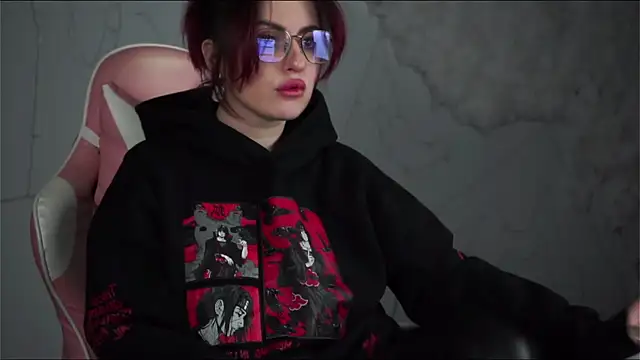 Lana  May online show from 16, 3, 2025