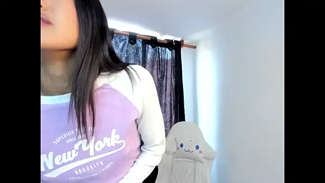Snapshot of meganthompsonn22 chatting on 4, 7, 2026 meganthompsonn22 online show from 4, 7, 2026