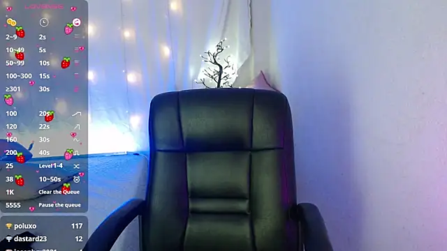 Snapshot of mixie_cute chatting on 15, 12, 2024 mixie cute online show from 15, 12, 2024