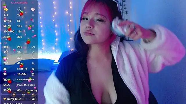 Snapshot of mixie_cute chatting on 10, 1, 2025 mixie cute online show from 10, 1, 2025