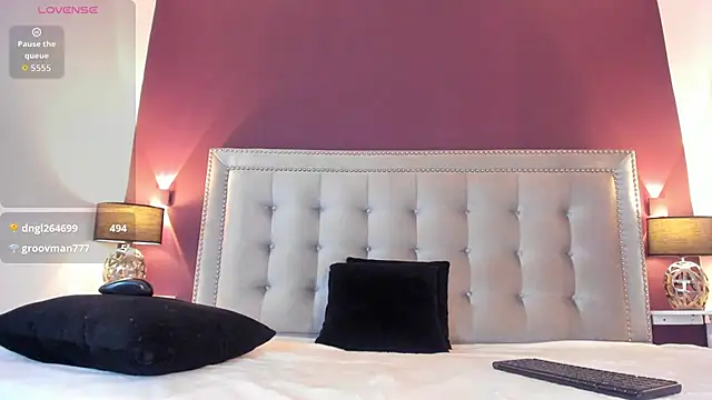 IssyRosse online show from 20, 12, 2025