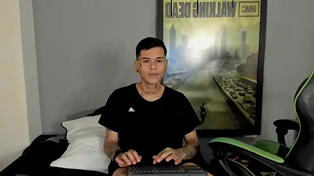 Snapshot of jamesinked_ chatting on 12, 3, 2025 jamesinked  online show from 12, 3, 2025