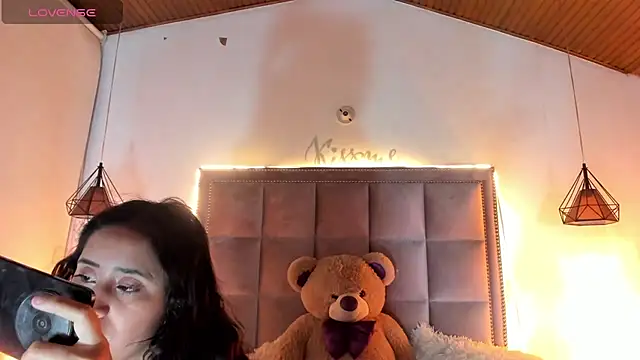 Snapshot of Melody_Ds chatting on 20, 9, 2025 Melody Ds online show from 20, 9, 2025