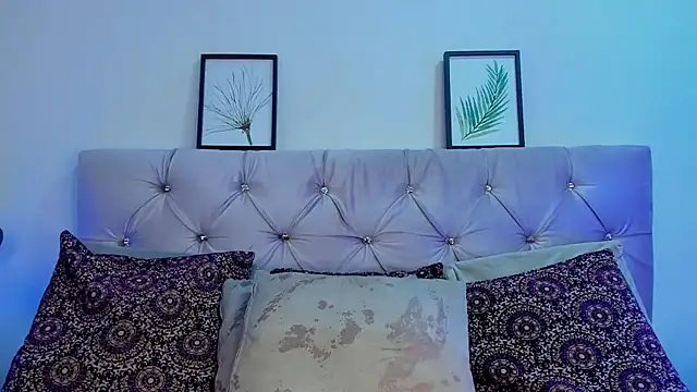 Snapshot of Redpandaa_ chatting on 5, 2, 2025 Redpandaa online show from 5, 2, 2025