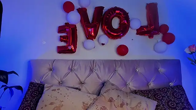 Snapshot of Redpandaa_ chatting on 4, 3, 2025 Redpandaa online show from 4, 3, 2025