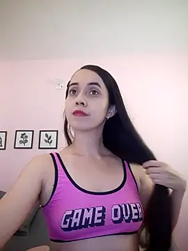 Snapshot of sophie_pazz chatting on 4, 12, 2025 sophie pazz online show from 4, 12, 2025