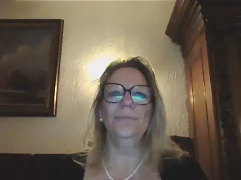 Snapshot of Silkesquirt chatting on 13, 12, 2024 Silkesquirt online show from 13, 12, 2024