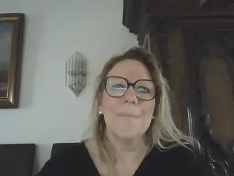 Snapshot of Silkesquirt chatting on 6, 1, 2025 Silkesquirt online show from 6, 1, 2025