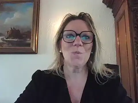 Snapshot of Silkesquirt chatting on 17, 2, 2025 Silkesquirt online show from 17, 2, 2025