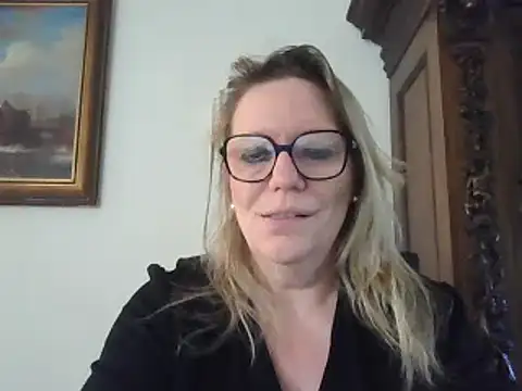 Snapshot of Silkesquirt chatting on 17, 2, 2025 Silkesquirt online show from 17, 2, 2025