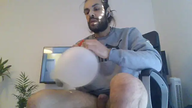 P4RtYBOII92 online show from 2, 11, 2025