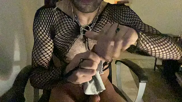 Snapshot of P4RtYBOII92 chatting on 14, 12, 2025 P4RtYBOII92 online show from 14, 12, 2025