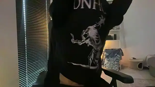 Snapshot of P4RtYBOII92 chatting on 20, 12, 2025 P4RtYBOII92 online show from 20, 12, 2025