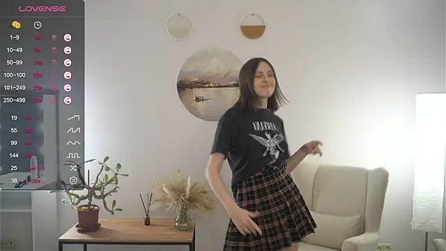 Snapshot of GemmaHanly chatting on 6, 1, 2025 GemmaHanly online show from 6, 1, 2025