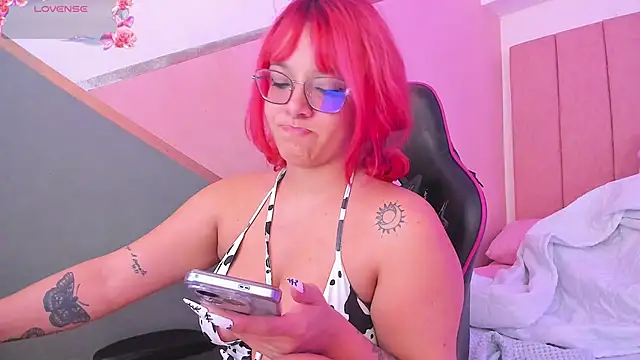 Snapshot of lilith_noahh chatting on 4, 2, 2025 lilith noahh online show from 4, 2, 2025