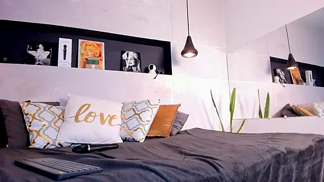 Snapshot of BERGINY_ chatting on 25, 1, 2025 BERGINY online show from 25, 1, 2025