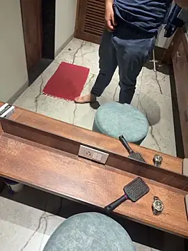 versatile guy01 online show from 14, 10, 2025