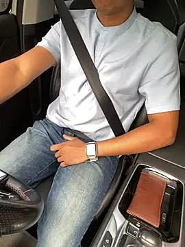 Snapshot of YoBody755 chatting on 17, 10, 2025 YoBody755 online show from 17, 10, 2025