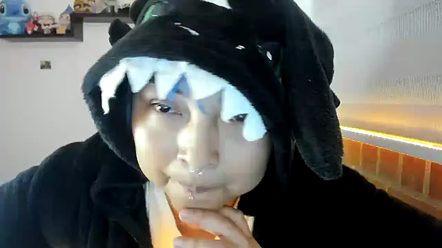 Shaddycute  online show from 19, 11, 2025