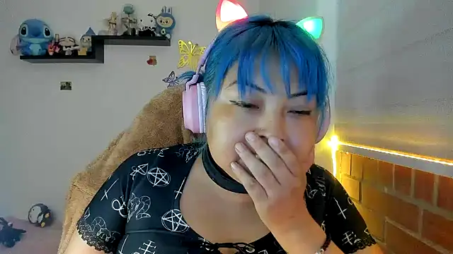 Shaddycute  online show from 25, 11, 2025