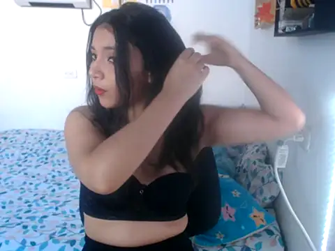 Snapshot of HannaKlein chatting on 23, 9, 2025 HannaKlein online show from 23, 9, 2025