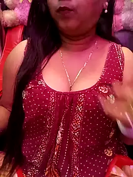 Snapshot of ella_mariya chatting on 7, 2, 2026 ella mariya online show from 7, 2, 2026