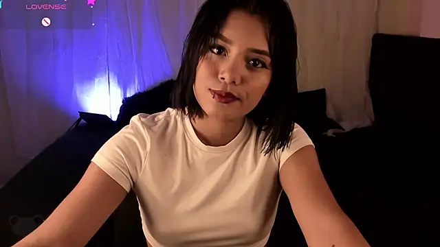 Snapshot of caro03x chatting on 23, 9, 2025 caro03x online show from 23, 9, 2025